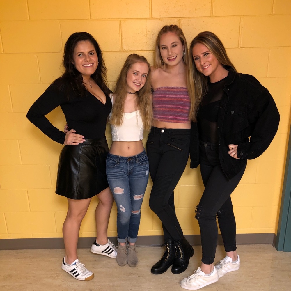 Meet your Posher, Christina